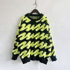 Pulover cu design grațios