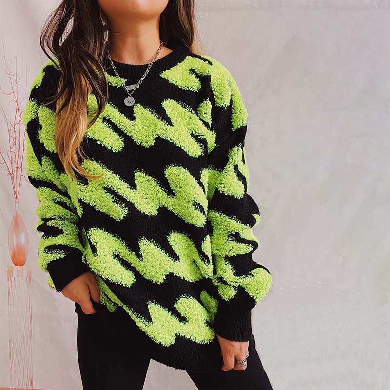 Pulover cu design grațios