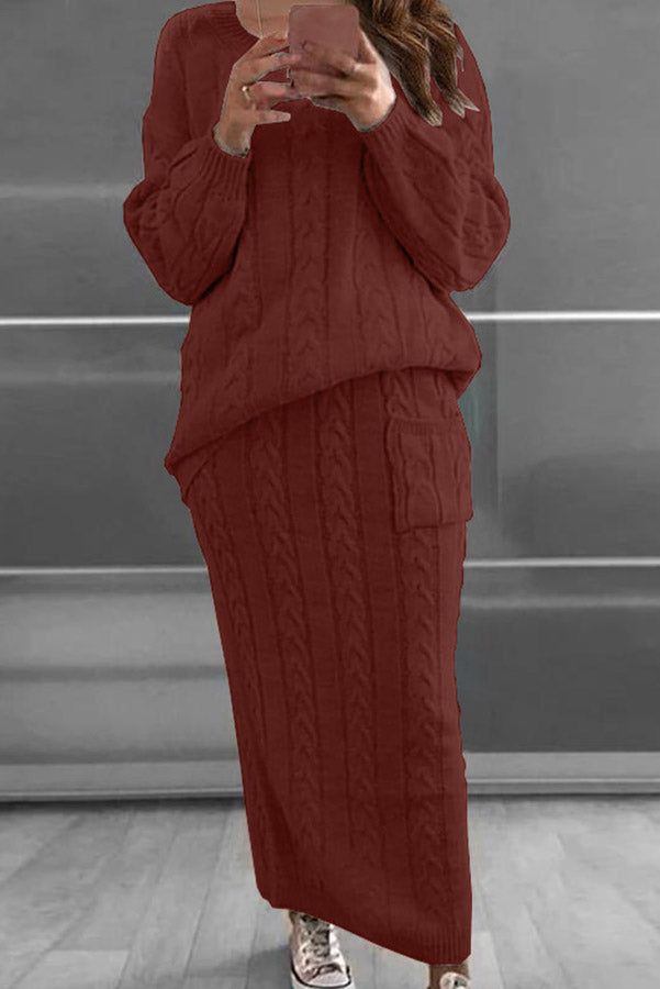 Pulover cu design atent