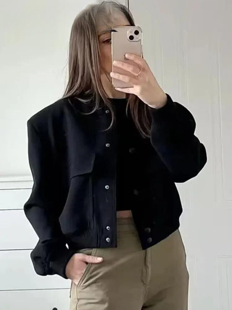 Jachetă în stil vintage atemporal