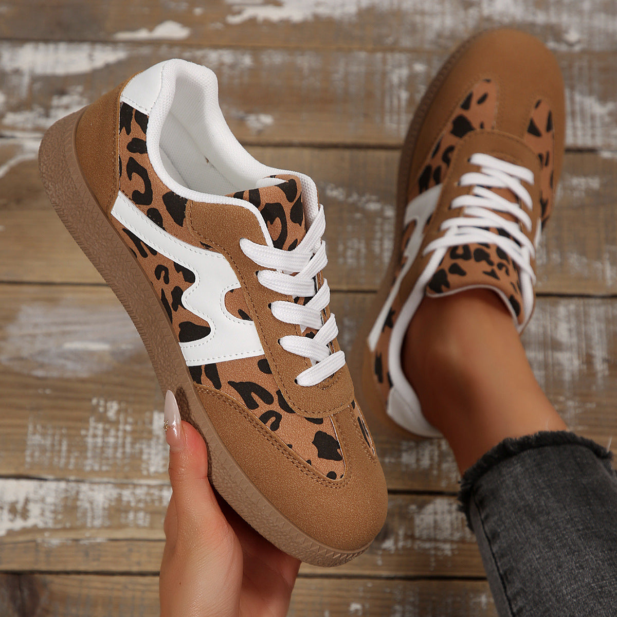 Adidași Ortopedici Clasici cu Stil Atemporal