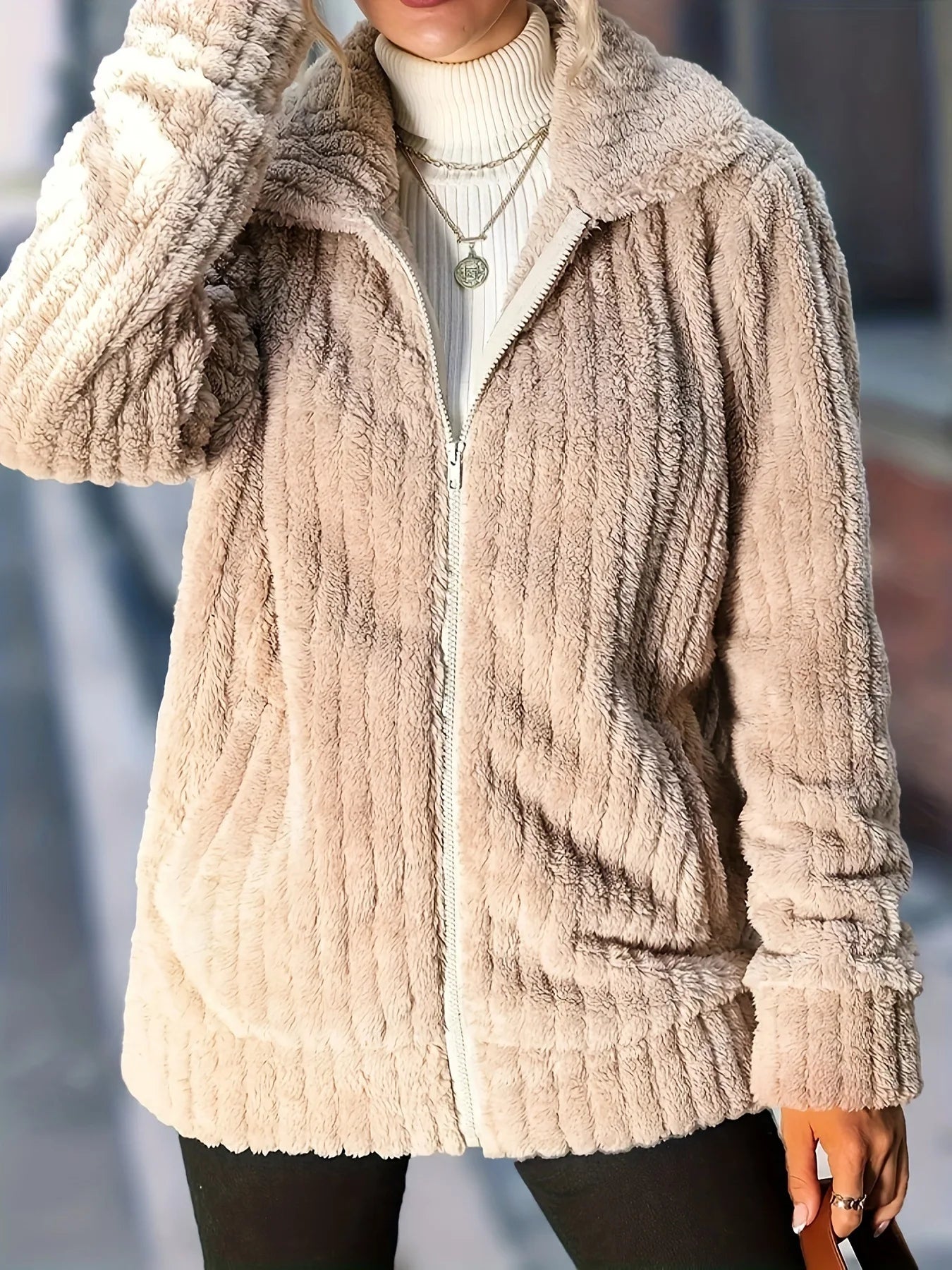 Jachetă frumos confecționat