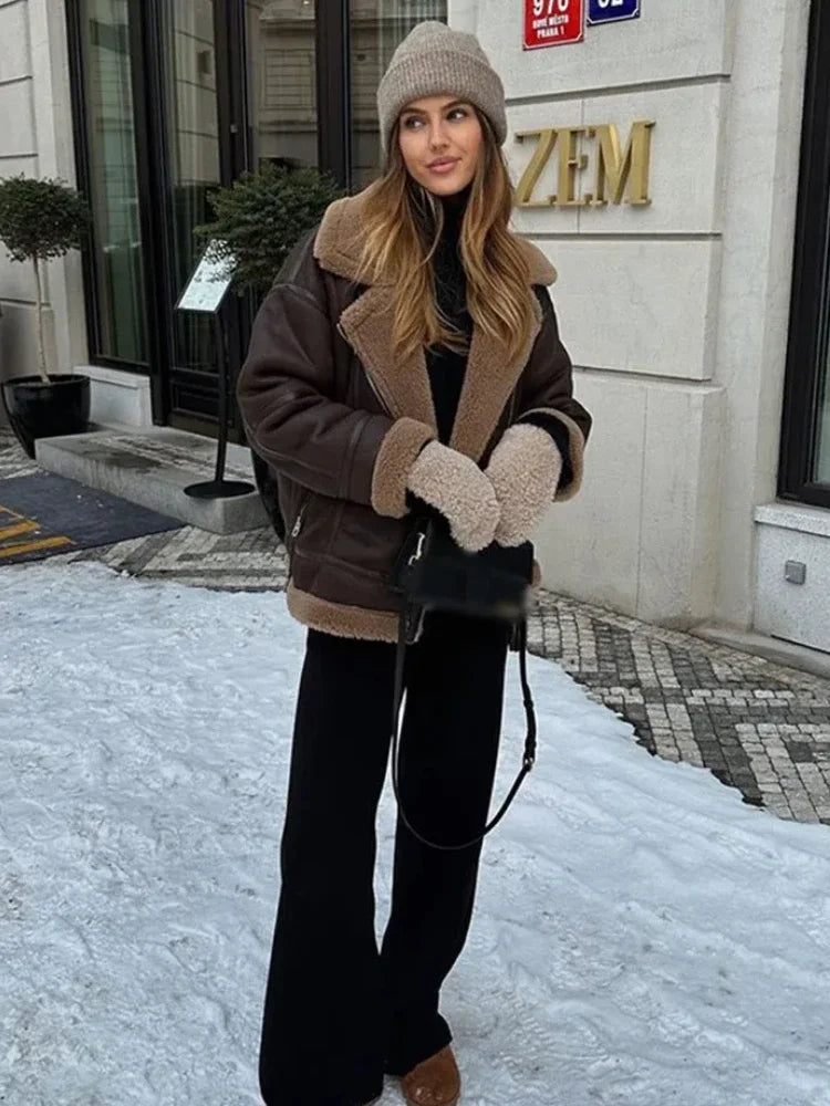 Jachetă cu inspirație vintage