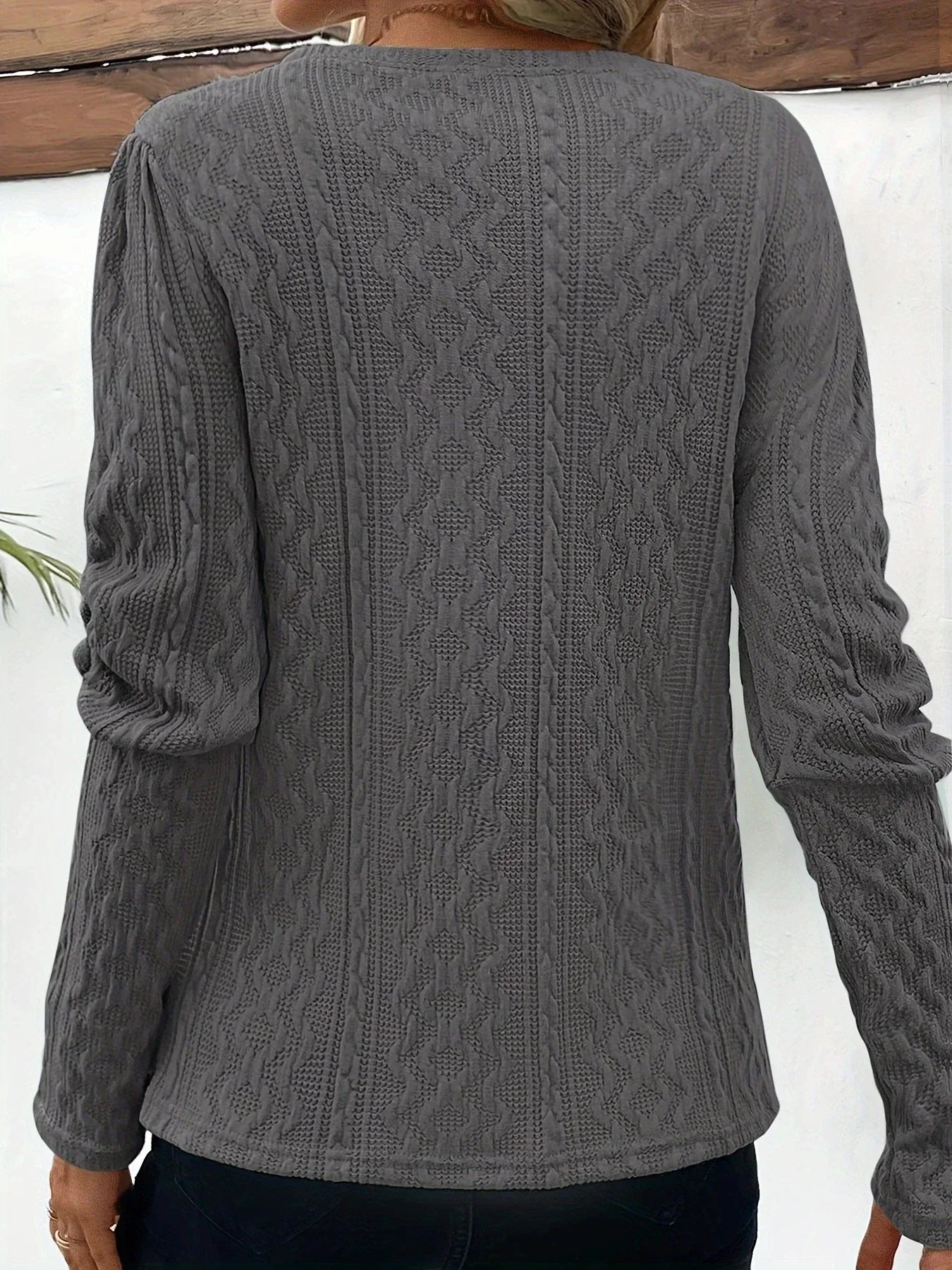 Pulover frumos confecționat