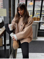 Jachetă cu design clasic