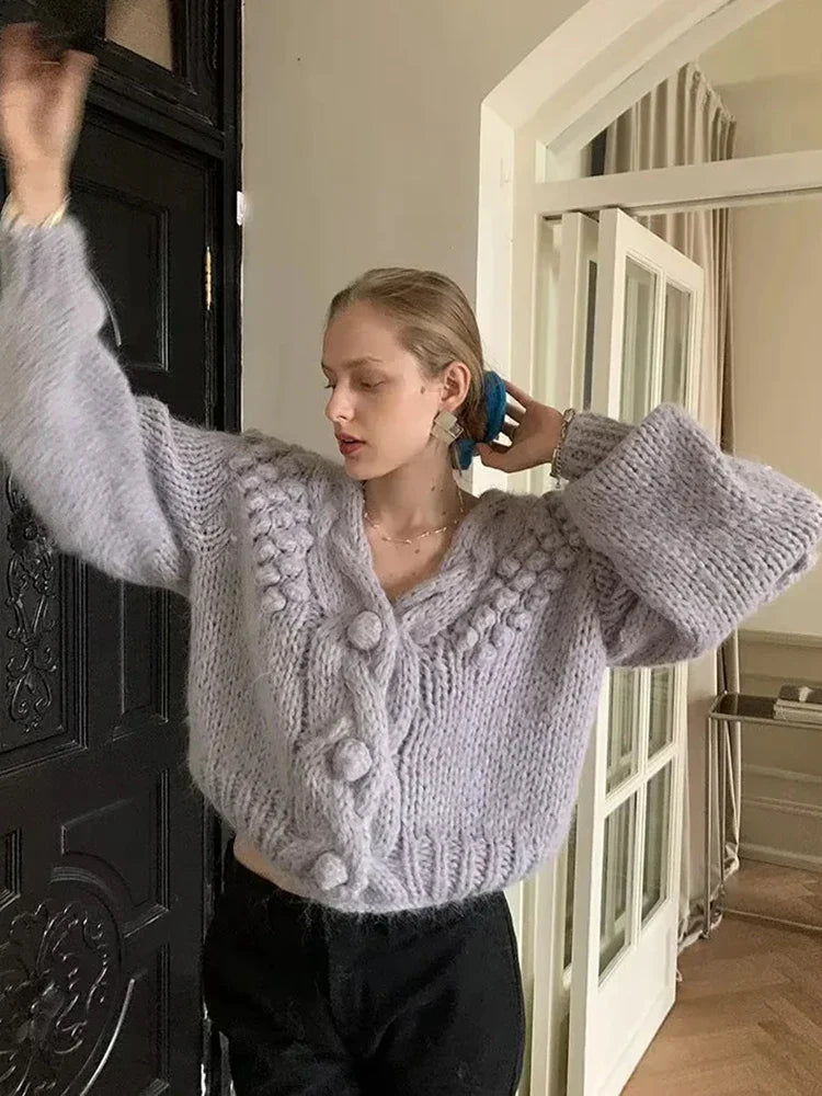 Jachetă cu design atent