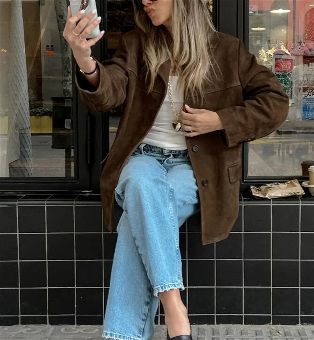 Jachetă cu design grațios