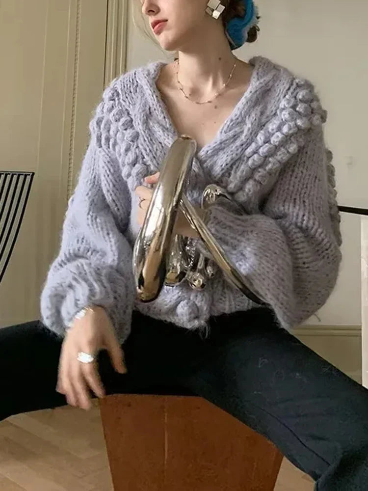 Jachetă cu design atent