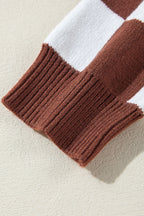 Pulover cu design atent