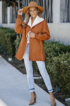 Jachetă cu design grațios