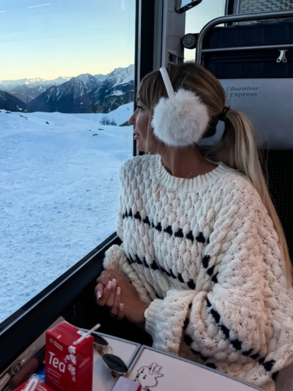 Pulover cu design elegant