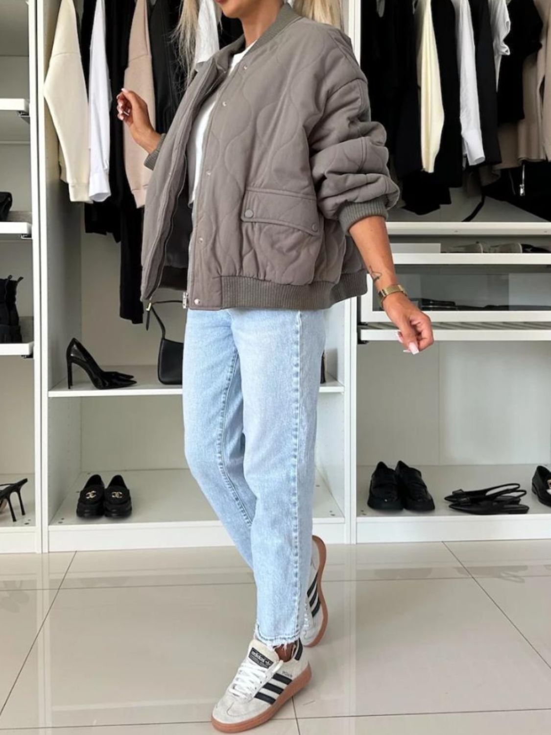 Jachetă cu design elegant