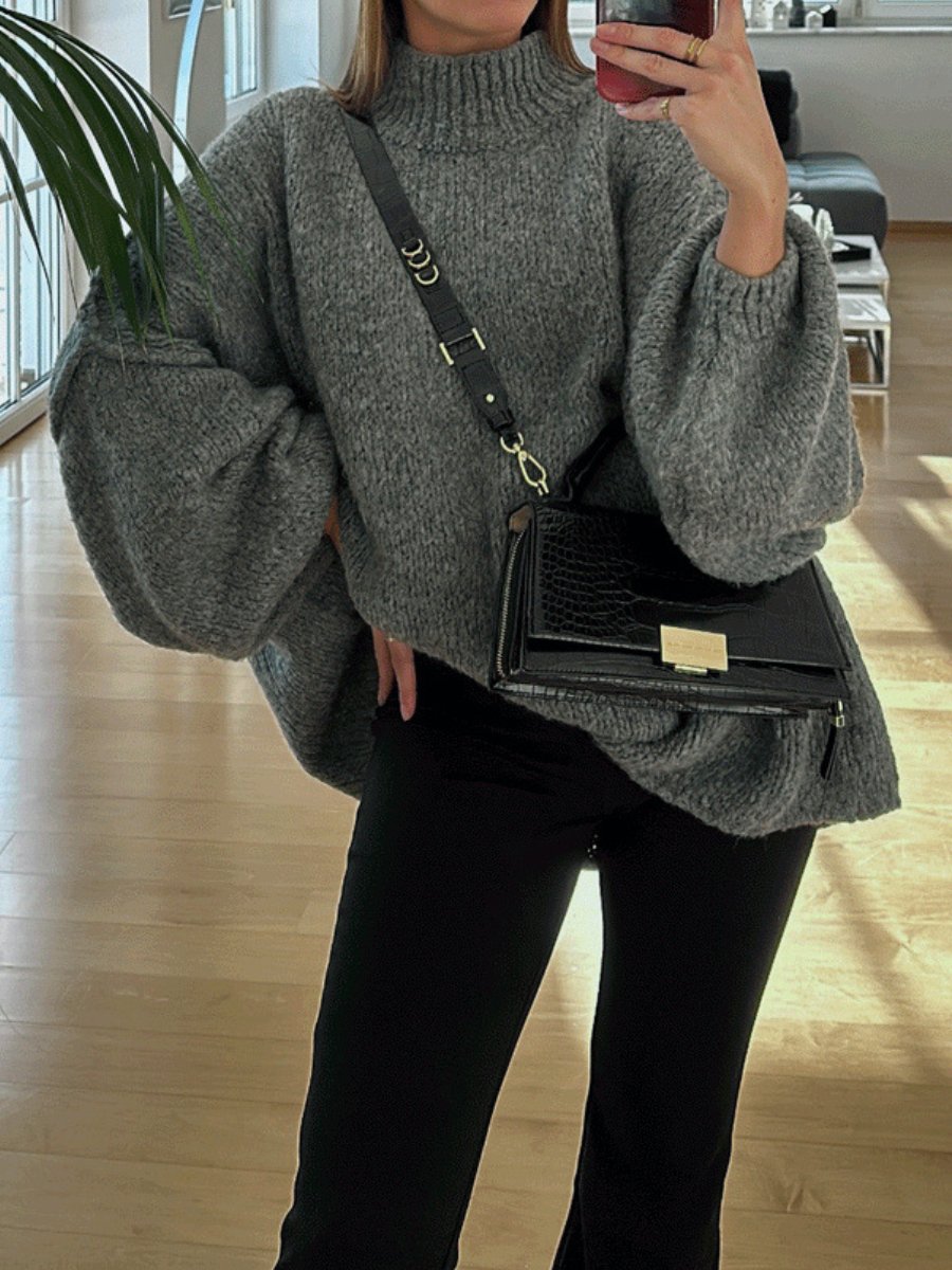 Pulover cu design atent