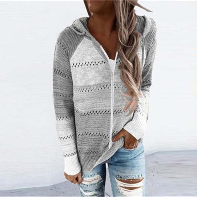 Pulover cu design atent